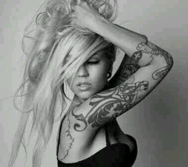 platinumBAD_xo's profile picture. Tatts, cats and dranks. 
Avi isn't me - credit to the gorgeous model herself xo
