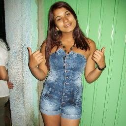 O problema é que a gente acredita na mentira e desconfia da verdade.
