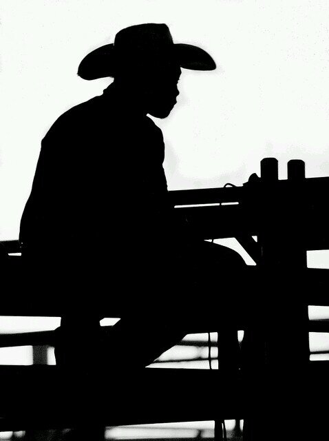 join me in the news and gossip send in completely confidental tips and stories!!!!! old timer been around long enough to know better