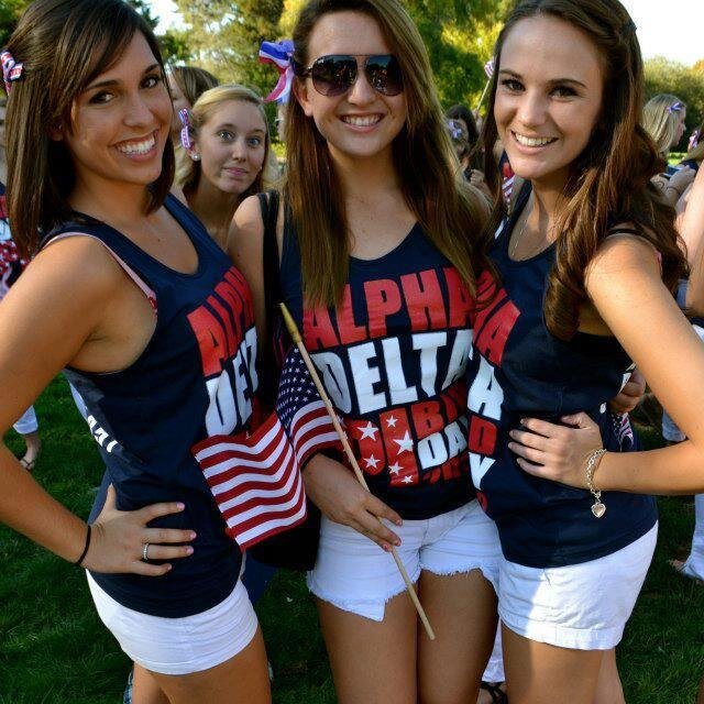 ΑΔΠ .. Elem Ed major .. Don't let anyone ever dull your sparkle (: