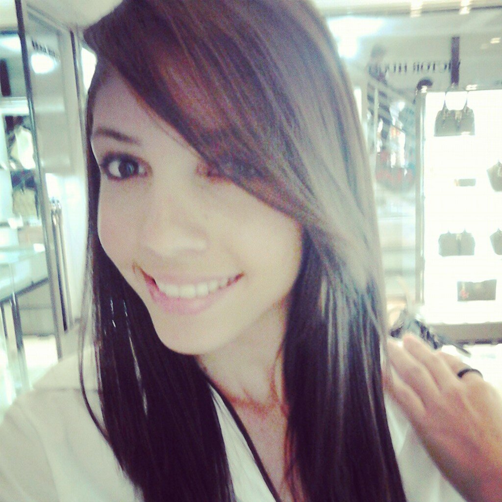 sou de Cuiaba MT , 18 aninhos, CAPRICORNIANA ,MODELO, muito chata e brava :3 ME SEGUE http://t.co/JURL6M3vvy