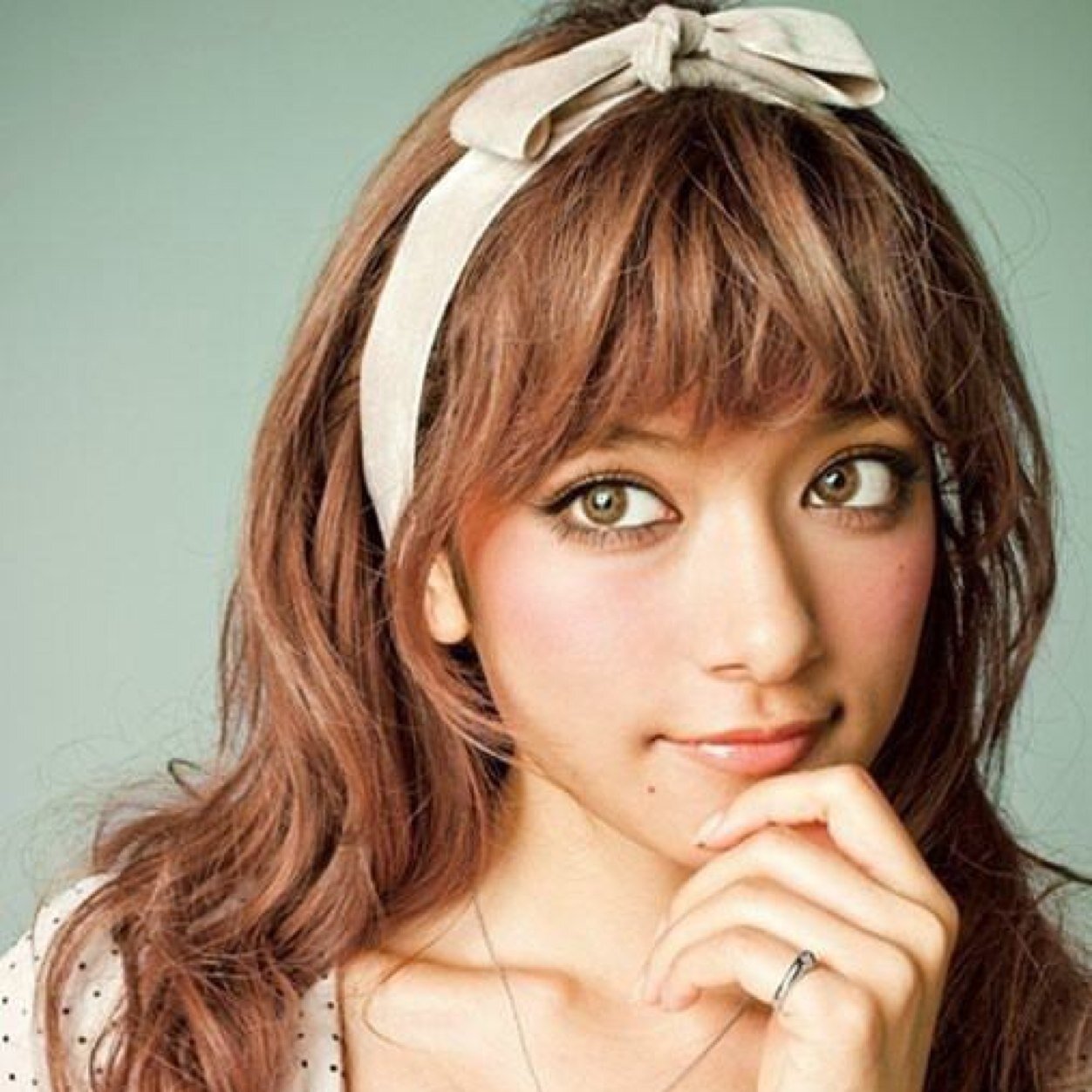 ﾛｰﾗlove︎︎︎︎︎❤︎Like:美容,ﾀﾞｲｴｯﾄ,お洒落,ﾌｧｯｼｮﾝ,ｱｰﾄ,洋楽etc‥Dream:ｱﾊﾟﾚﾙｼｮｯﾌﾟ開業 Myｺｰﾃﾞ:その時々の流行❇︎将来はｱﾊﾟﾚﾙｼｮｯﾌﾟ開業が夢です。お洒落ﾈﾀを主につぶやきますが、他にも私生活、日常に役立つ情報等もつぶやくので是非checkして下さいね♪