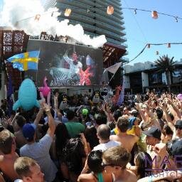 ALL pool clubs,ALL brunch parties,ALL day parties. VIP Reservations ONLY. Cabanas,Daybeds,Couches,Bungalows | ALL VEGAS PARTYS. Email: vegasdayparty@gmail.com