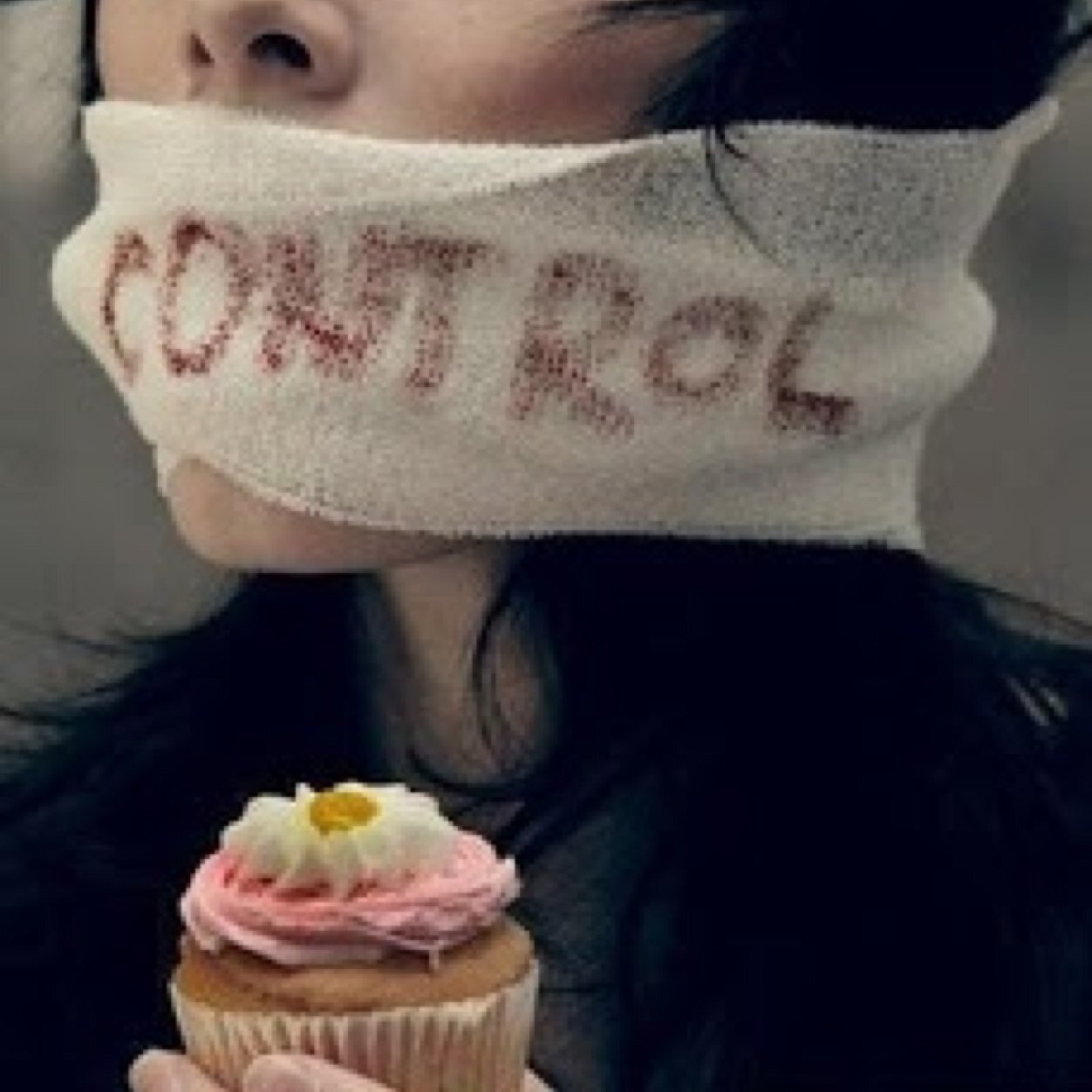 Mi destino es ser gorda, no puedo vomitar ni no comer