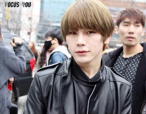 Hansol(한솔) from ToppDogg. Visual. Dancer. Vocal