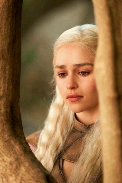 DaenerysOf's profile picture. I'm Daenerys of House Targaryen Mother of Dragon and i will have the Iron Throne....{I'm Single and looking.}