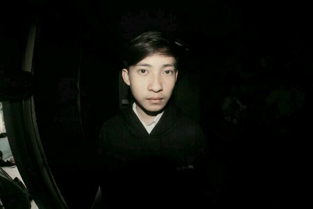 widhi_aryaa's profile picture. anggota @LIMAS_TEATER sama crewnya @godohembon_