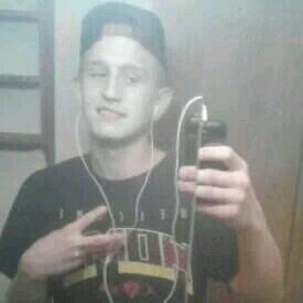 Ozstriker1378's profile picture. Hit the follow button and ill follow back!! #DahhGucci!!(: