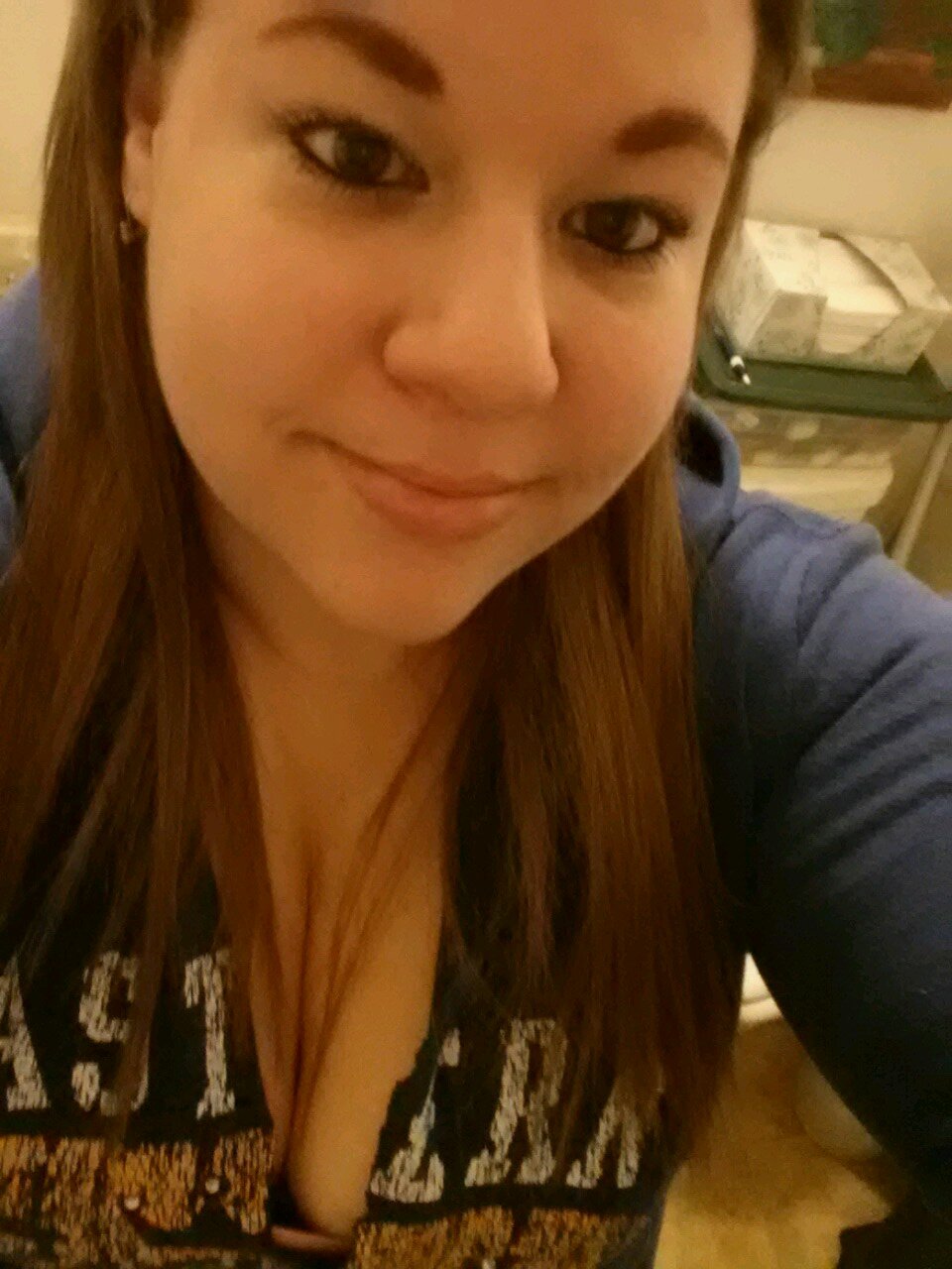 I will do anything for those I l♥ve....nothing scares me I'm a Psychiatric #RegisteredNurse... I'm obsessed with ☆ & Turtles I'm also a #Leo ♌