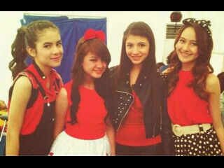 Resmi by Cassie 1/4 MWINXS •We Are Winxsky\m/ Keep support @cassandrasleee @salshaabilaa @bellagraceva_ap @steffizmr15 • Enjoy with 2 adm :D