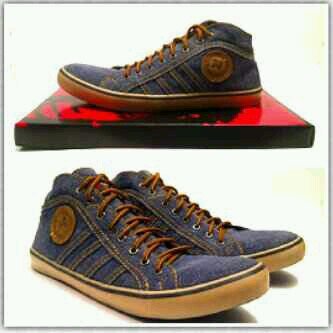 BLACK MASTER ORIGINAL SHOES
We are welcome for Reseller, Dropship ;) Sms -- 081910528148 - Pin BB -- 757DCC9B