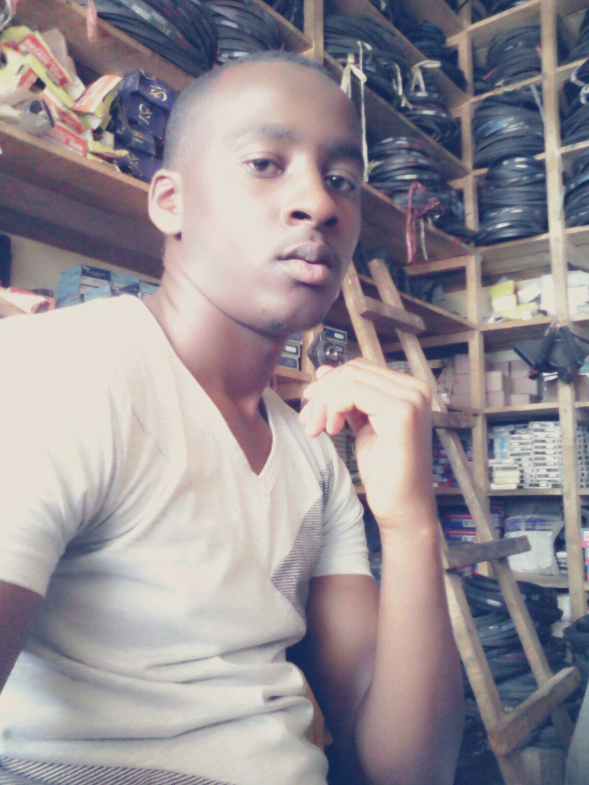 I bpaxis I was born in 1994 and am a Rwandan