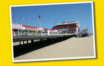 It's a British tradition to stroll along a pier and take in the sea air, and what better place to do this than Great Yarmouth's biggest and best! Unofficial