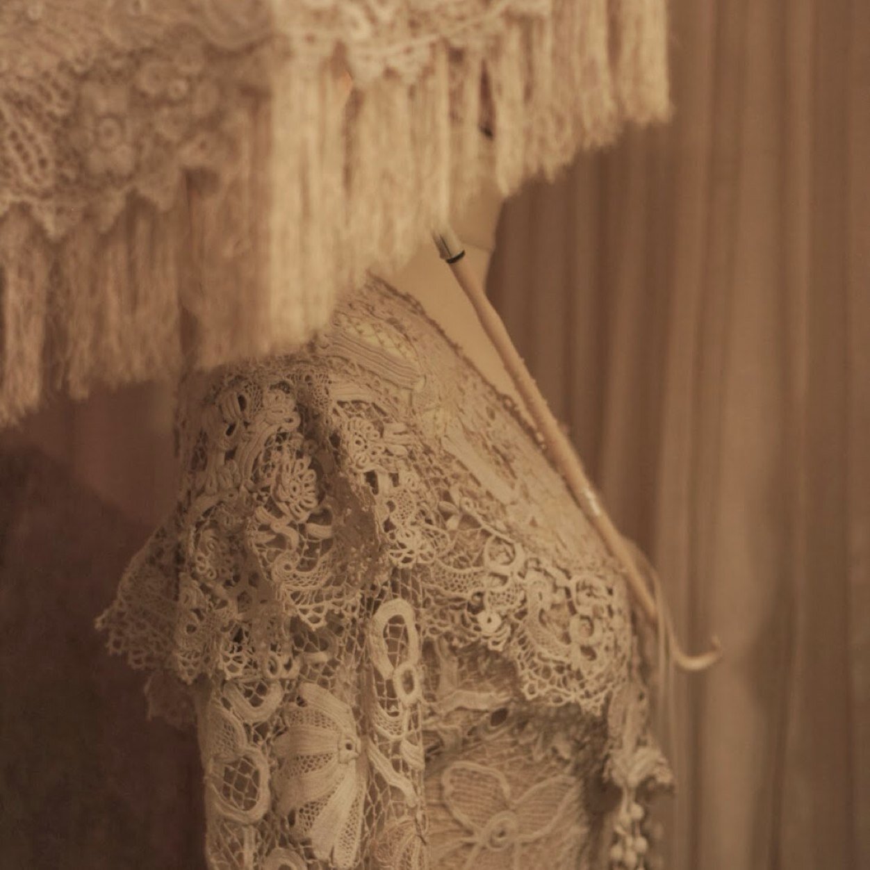 sheelinlace's profile picture. Vintage Textile online shop https://t.co/Z8RCDoRTJL. Instagram: @sheelinlace Facebook: https://t.co/4tTTi0psfR