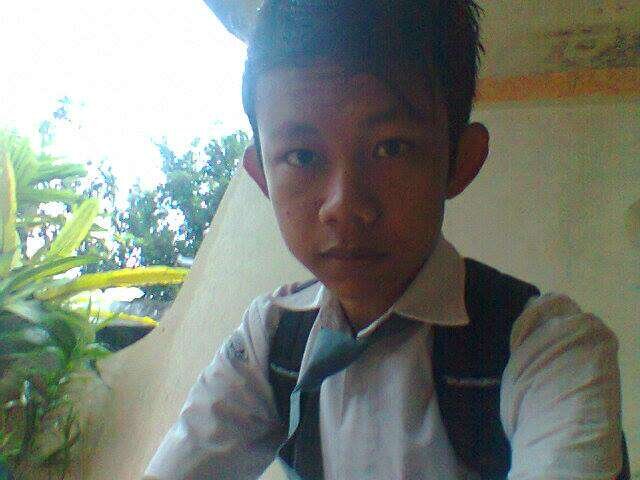 True love does not look perfect culprit:-)but true love makes life perfect culprit:-P