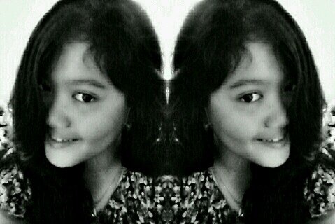 ladyreztyanza's profile picture. I don't have time to hate people who hate me, cause I'm too busy loving people who love me | ig: ladyananza