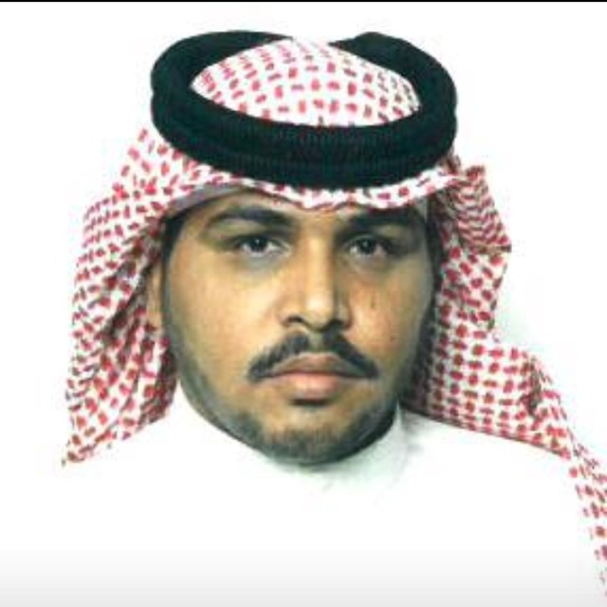كاتـــب وباحـــث وشاعـــر .               الحساب الرسمي الوحيد في تويتر
 أديره أنا بنفسي  .