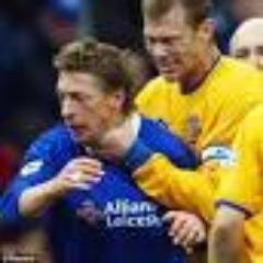 toffeemansgripe's profile picture. like a pint or two, watching the mighty toffee's and listening to deluded red shite fans who dont go the game, and there are plenty of them gobshites! COYB.