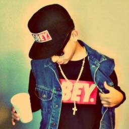| PSN: EcHo_Rezzi | Part of @TeamEcHoGamers | Gamer/Rapper |                           The bros : @AlwaysASavage , @EcHo_Vital , @BasedGodSurflex