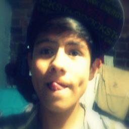tengo 12 años nasi en zapatoca estudio en el instituto técnico santo tomas
boy de 07 grado