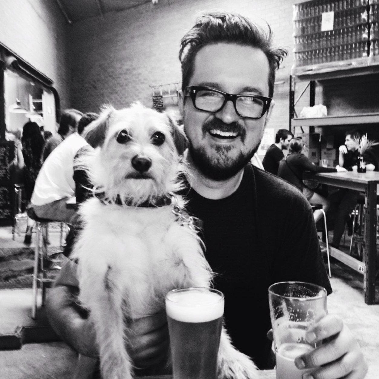 I dig: indie music, book clubbing, junk shops & dog tricks. I daylight as a BI, big data, analytics recruiter.