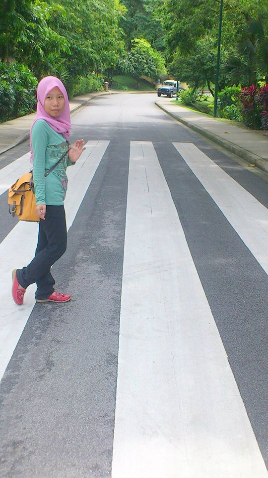 zatie_nij's profile picture. we are khalifah of Allah