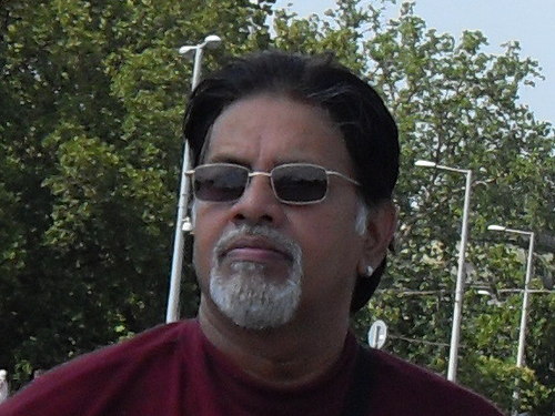 male,living in Bangalore,very frnk and pragmatic, self made and wants intelletual discussions and debates