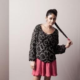 Cant get enough of Ranbir Kapoor..Love movie and music is my passion. Go gaga over fashion.