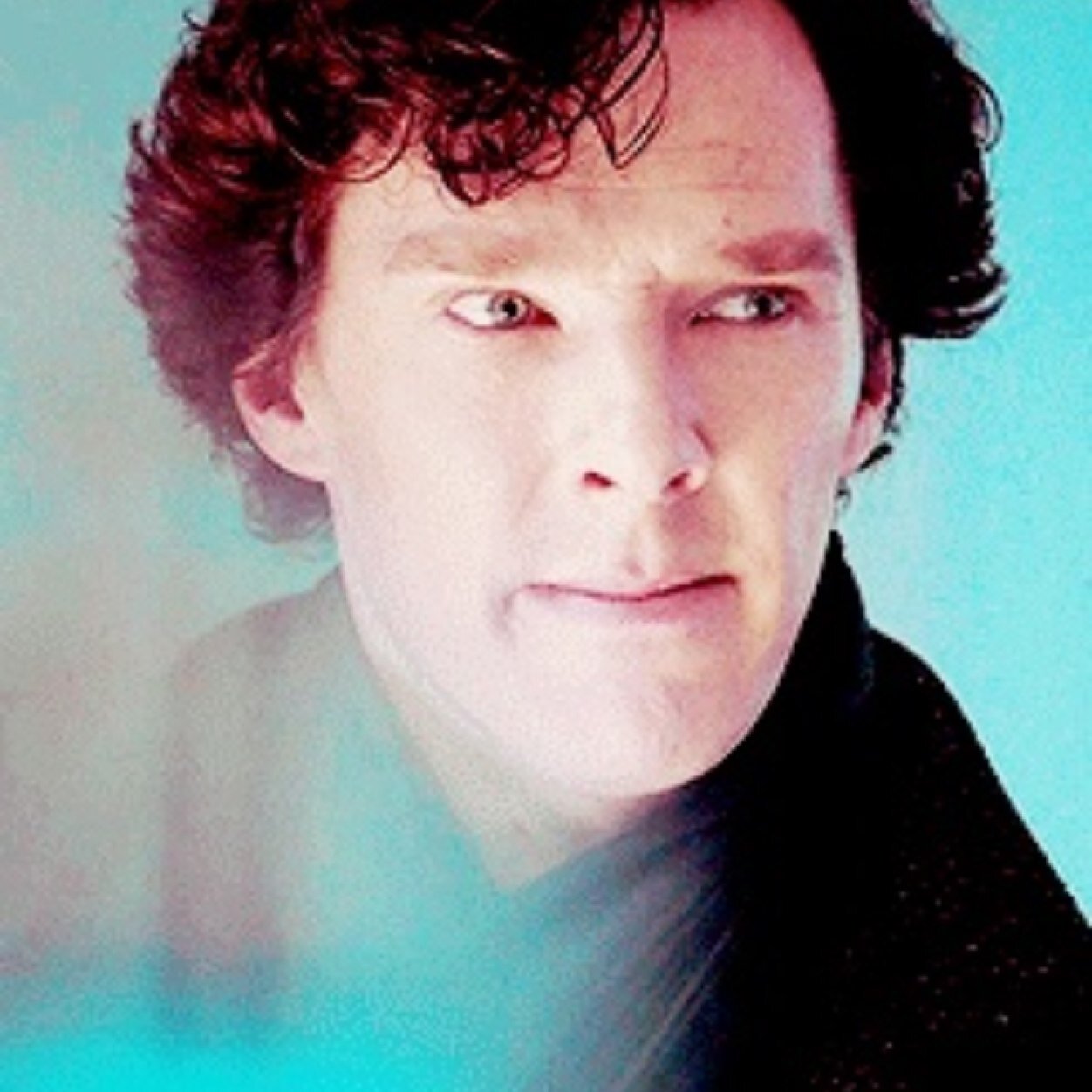 Egg? Sitty thing? More like the smell of a hiatus. Sherlockian.