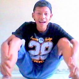 football, reaading and sipel aja gak mau ribet