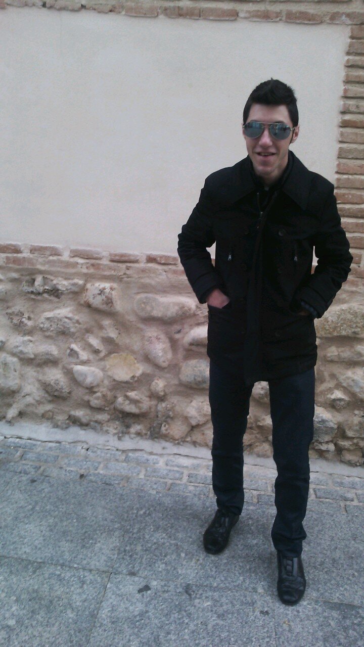 checasanse1991's profile picture. 