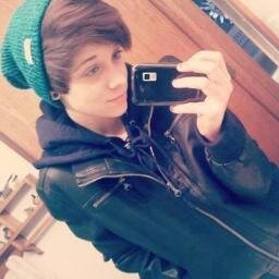 lukasbalsa's profile picture. sere breve: tus ojos me enamoran