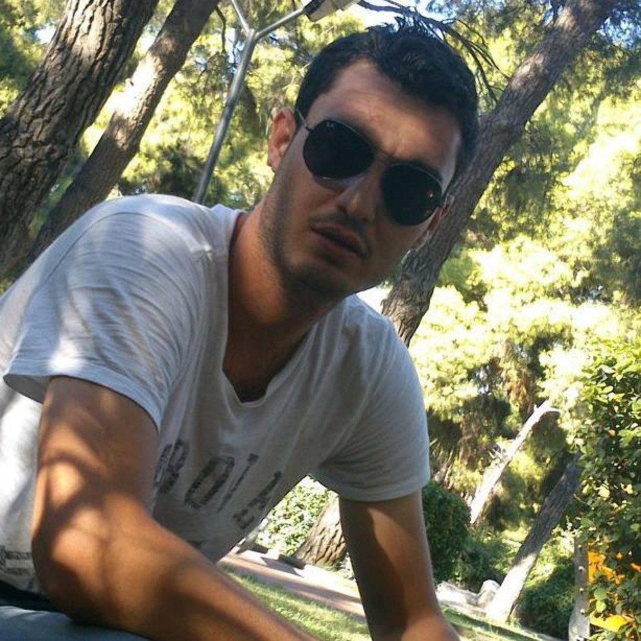 AyhanBadll's profile picture. 