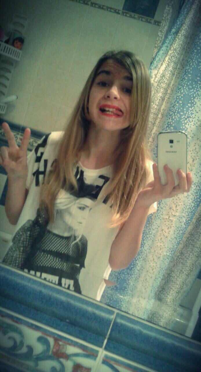 Que por muy corto que sea el camino,quien pisa fuerte deja huella. //Follow your dreams. [te]rmin[amo]s... APT♡