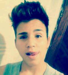 Sou legal blz?! ^^
Me segue que eu ti sigo de volta ;)
Segue minha primoca ae: @GiovannaViana05