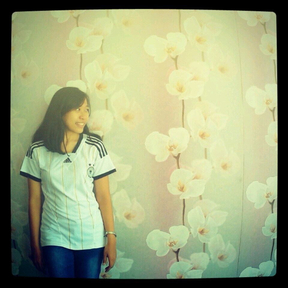 ningrum_irum's profile picture. 