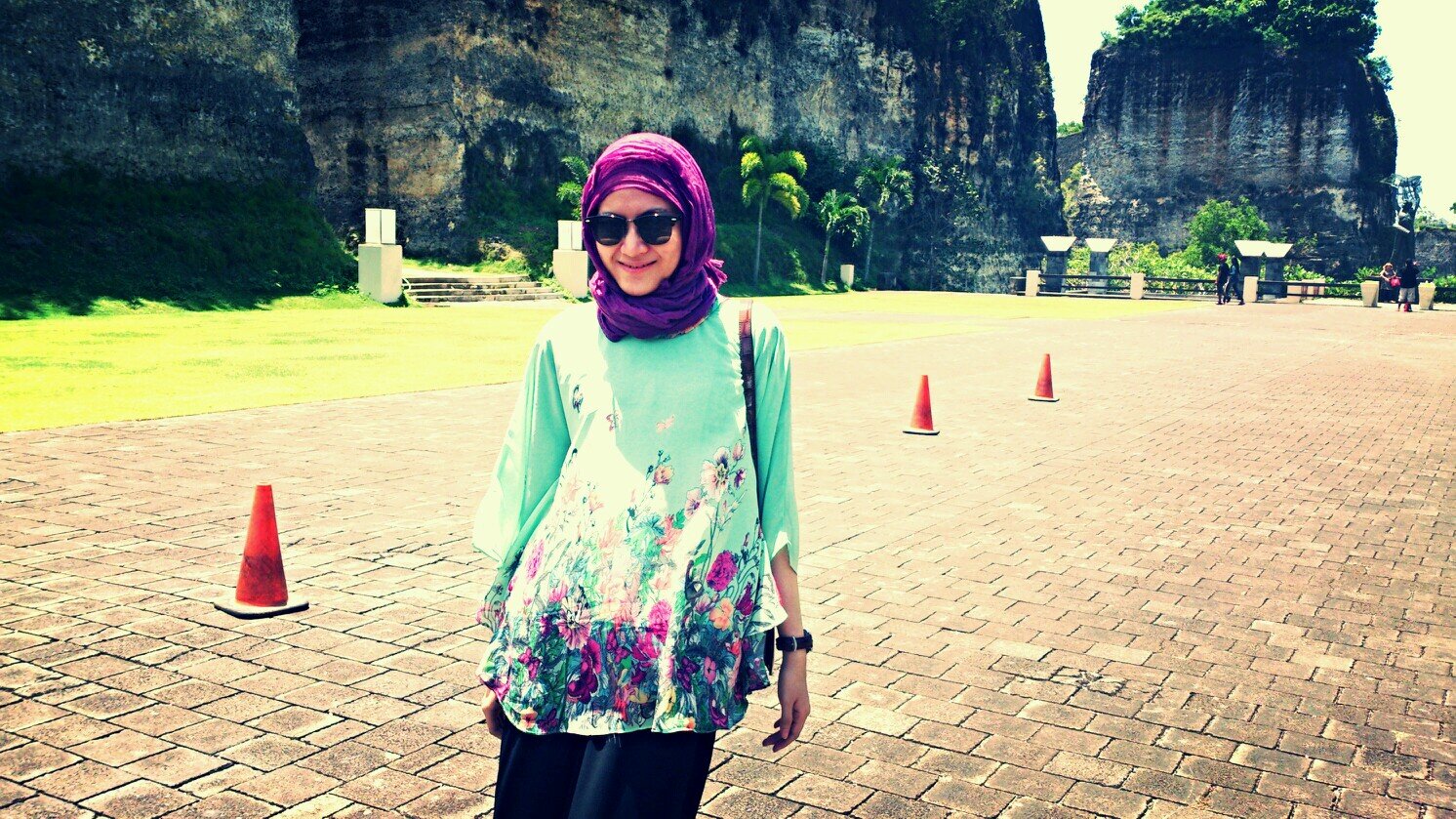 ayurahmany's profile picture. 