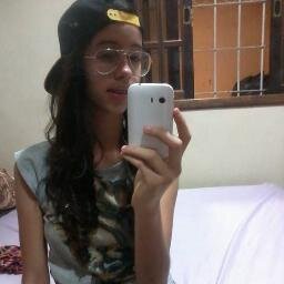 Cause all I need is a beauty and a beat
Who can make my life complete (8)