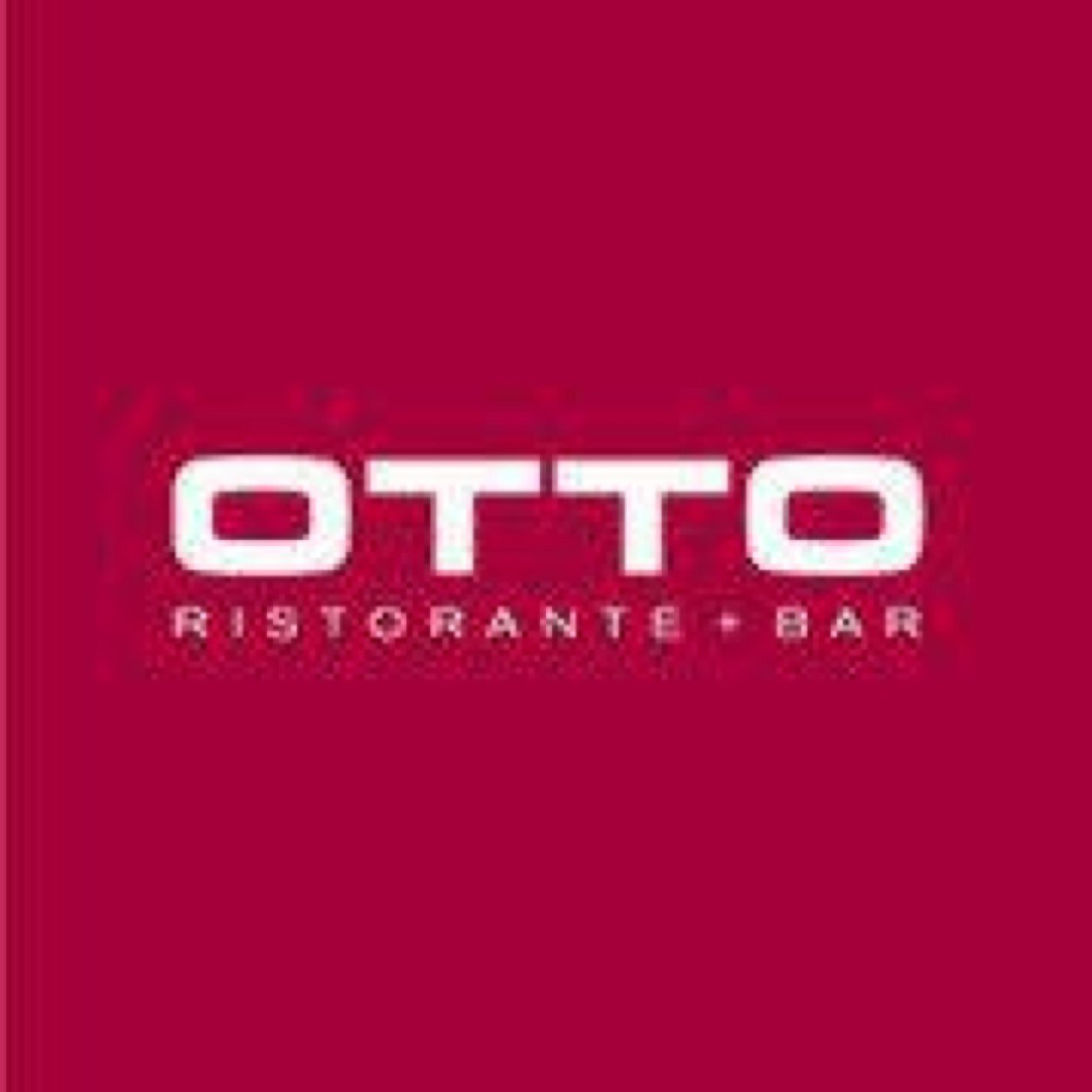 Otto might just be the rarest of finds in Old Montreal. Shimmering like a rare pearl against the backdrop of Mtl exciting & cosmopolitan dining in the W Hotel