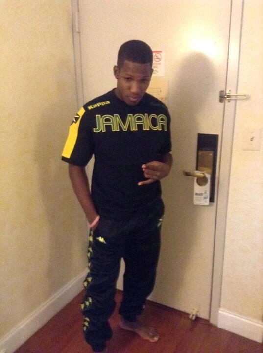 football iz life!!!! çyaa do wid out it!!!! u cant tlk my life story if u never lived it!