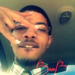 im on the ground to getting rich & not run after no bitch ,its E.M.F OVER HERE BC WE YOUNG NIGGAS GETTING RICH YA BITCH.