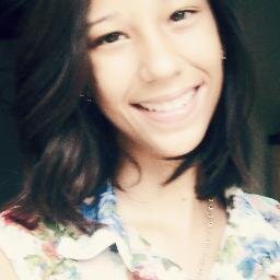 Una adolescente más..... Follow me:3