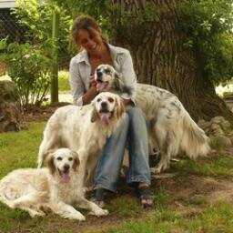 Fondatrice de Entre Chien et Nous, en ligne depuis 2007, Entre Chien et Nous est le site des maîtres et des chiens ! A l'écoute de votre chien.