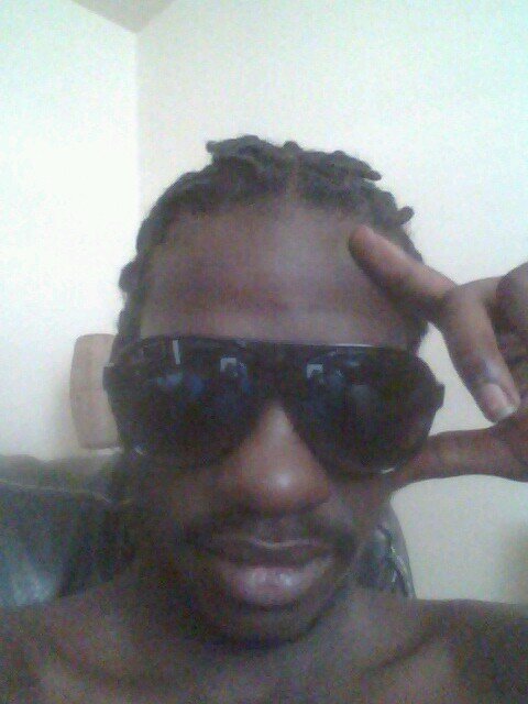 OlSkoolRepa's profile picture. T.M.S Youngest artist OL'Skool an the name says it all like my music an wanna hear more like my page http://t.co/O9msRCg1fP…