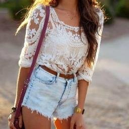 19. El mejor lugar para ver toda la ropa que deseas, conjuntos, complementos, zapatos... Siempre a la moda, sigueme, no lo dudes.