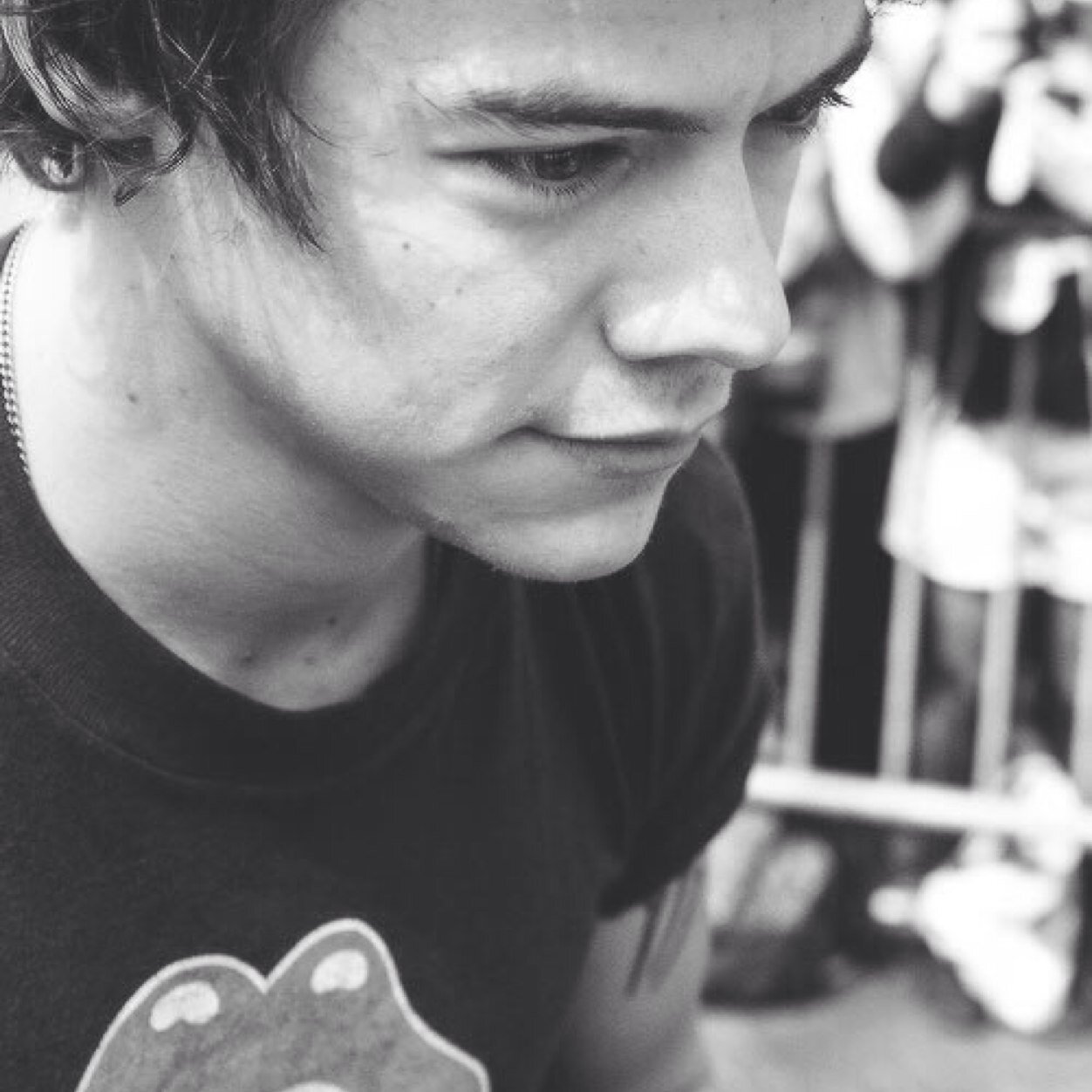 You got a free follow Go follow @Chasing_CloudsX and @PandaNarry_ Every fandom going! Ilysm