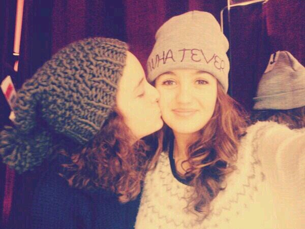 Creía que necesitaba un 'te quiero' pero en realidad me faltaba un 'me quiero'. You are the only exception. El camino más oscuro es, quizás, el correcto.