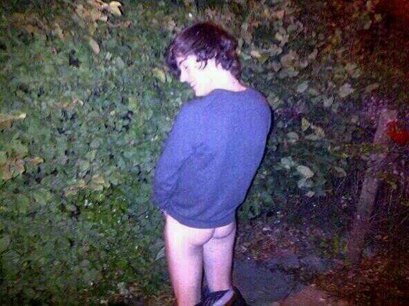 I'm Harry's official ass and I'm a bottom :)))