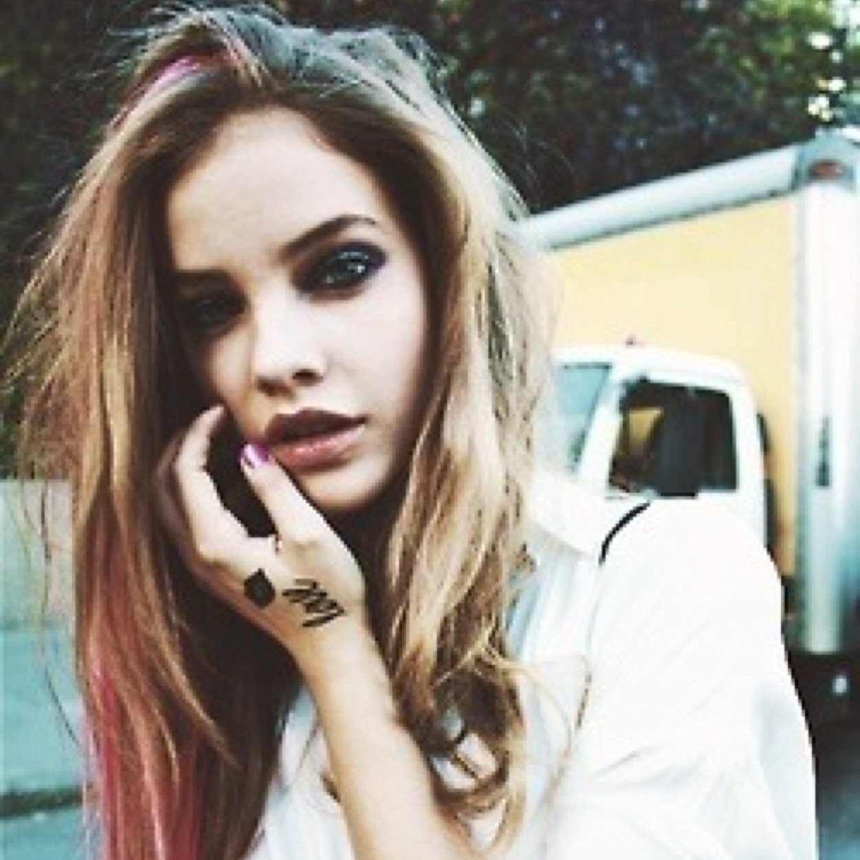 Barbara Palvin||20||single e bisex||tutto che vuoi,argh.