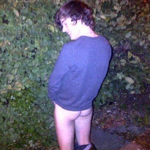 ~But its a cool boy band doe~  Louis' ass is prettier than your face :)   Personal @marian_mckane  Westsideeeee XP 5SOS bruuhhh
